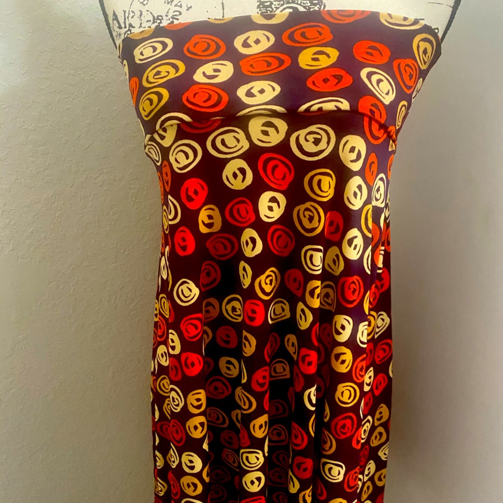 Lularoe skirt with circle design